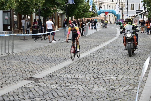 的挑戰與期 的挑戰與期